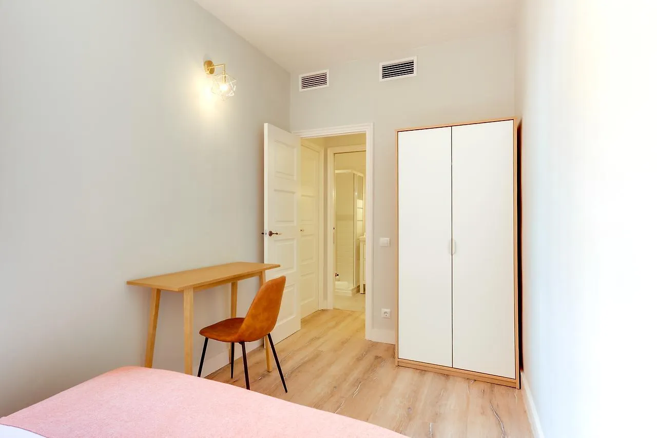 Design Apartments In The Heart Of Gracia 0*, Barcelona