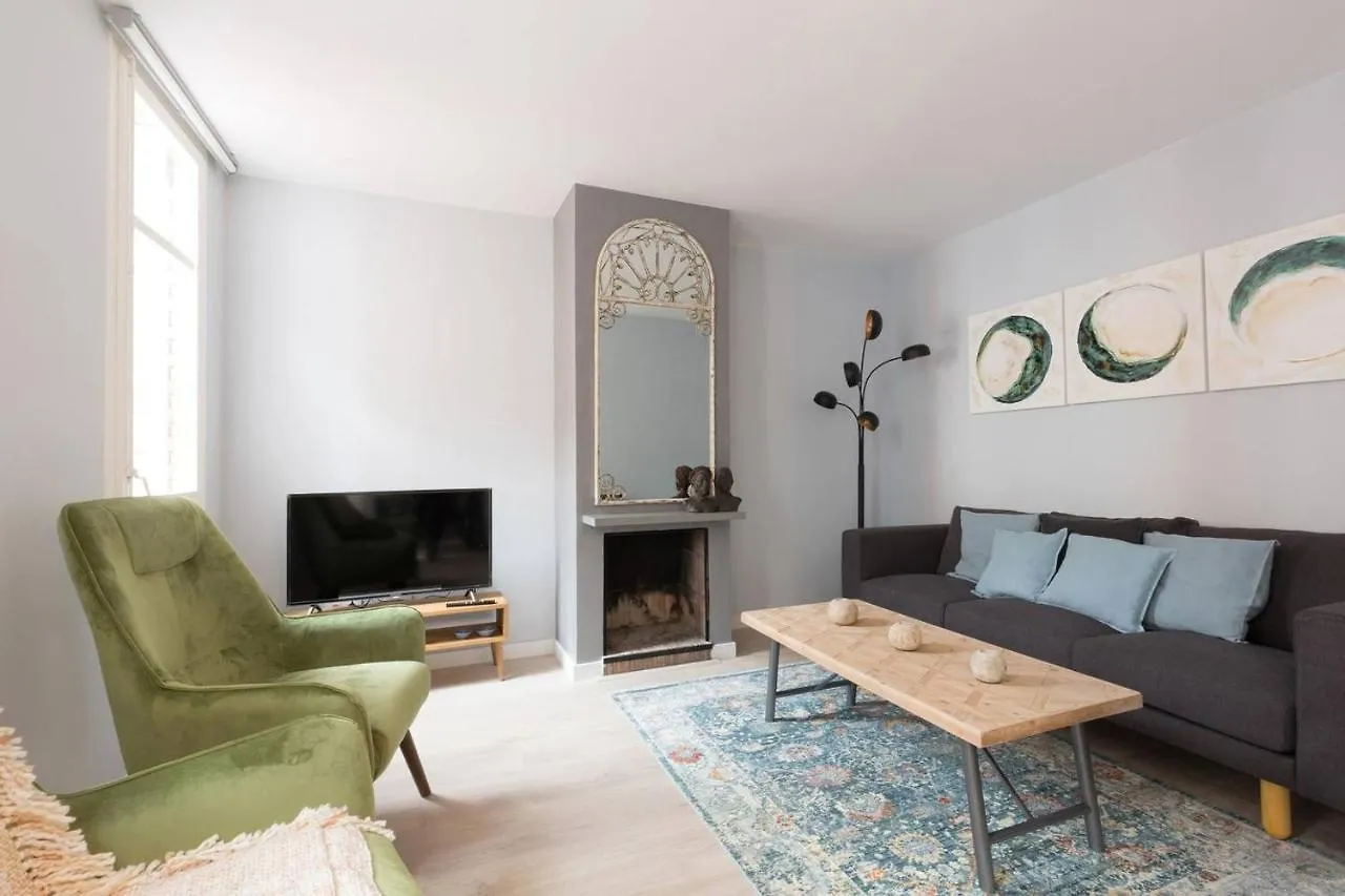 Design Apartments In The Heart Of Gracia España